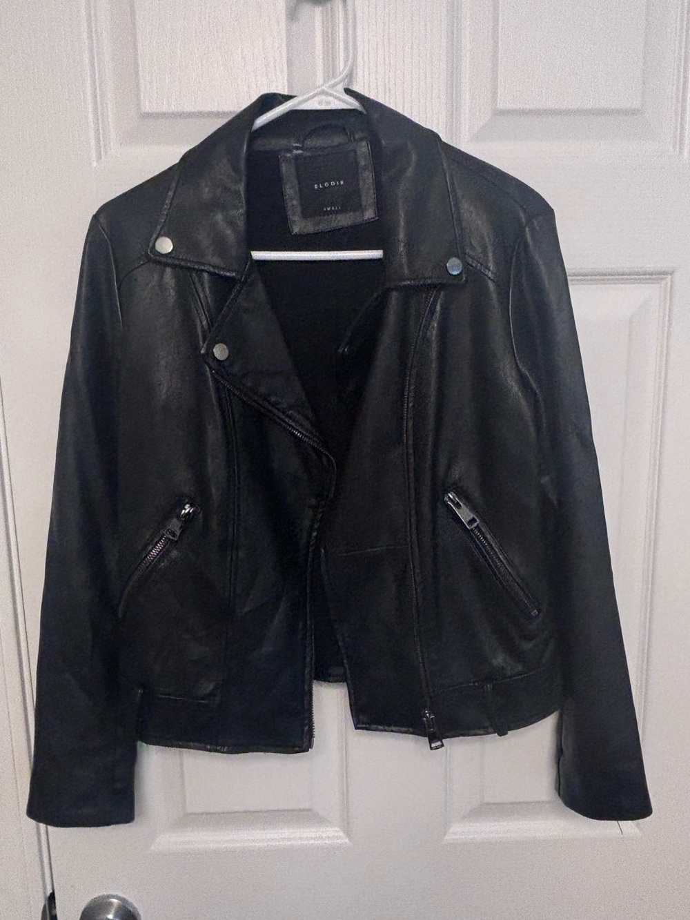 Elodie Black Leather Moto Jacket with Zip Pockets